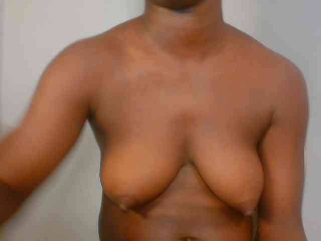 Sexy-petitqueen webcam