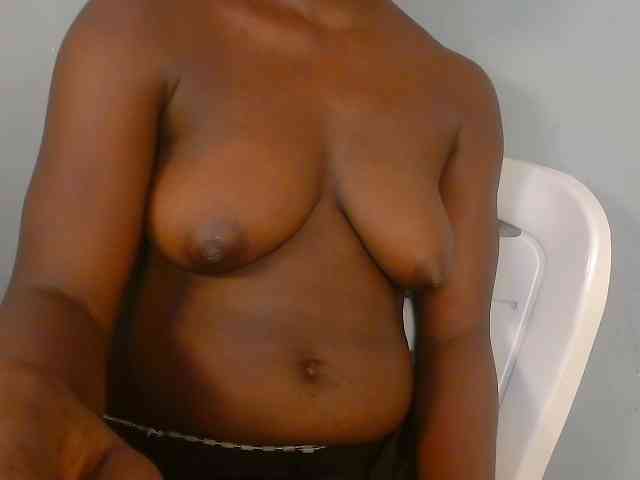 Sexy-petitqueen webcam