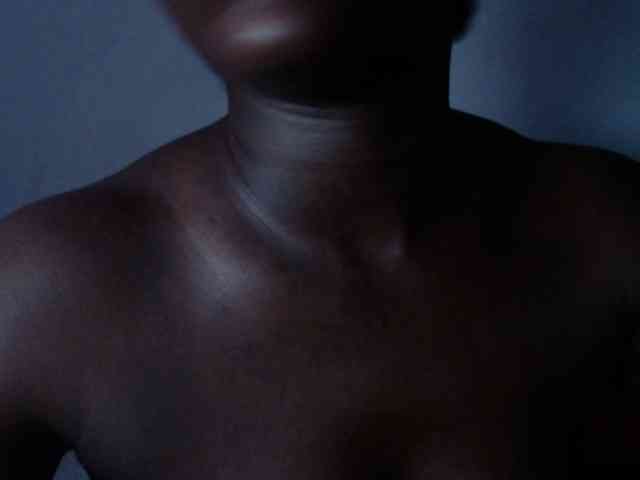 Sexy-petitqueen webcam