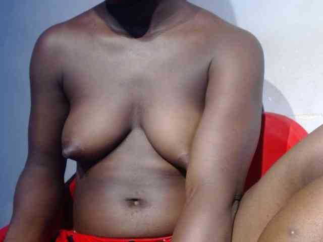 Sexy-petitqueen webcam