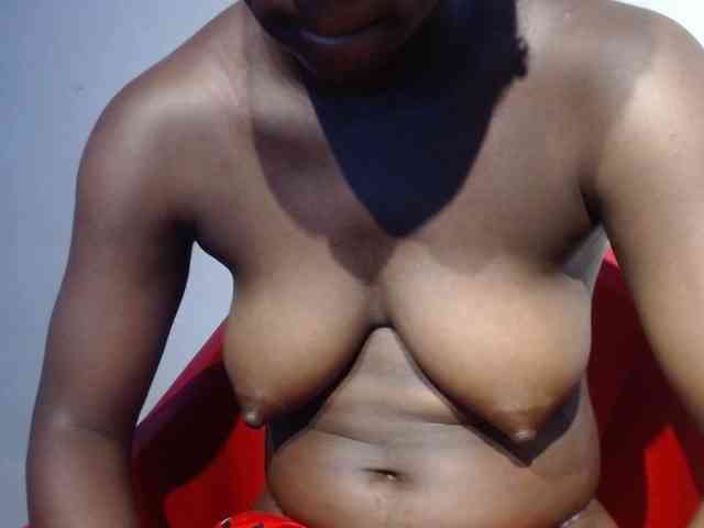 Sexy-petitqueen webcam