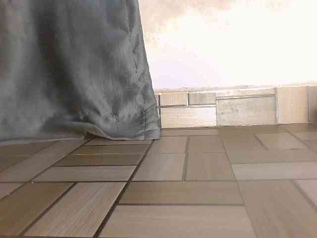 Sexy-petitqueen webcam