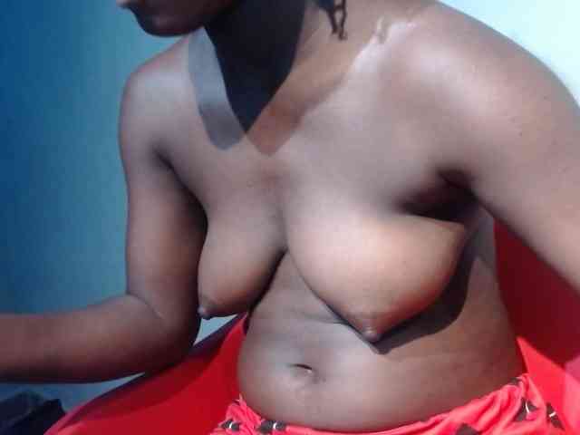 Sexy-petitqueen webcam