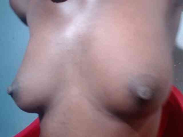 Sexy-petitqueen webcam