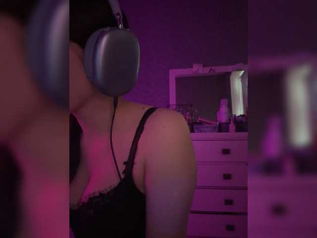 liawyx's BongaCams show and profile