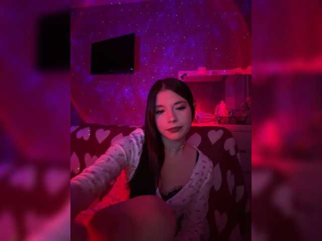 liawyx — Hi, I'm 20 years old, brunette, skinny, brown eyes, short height