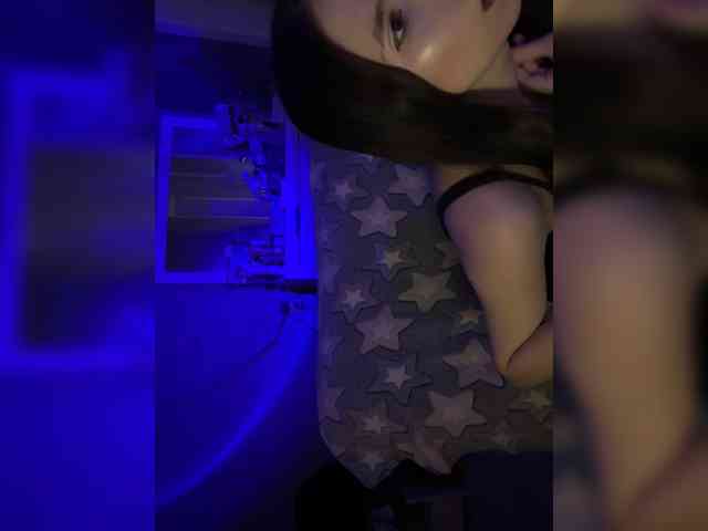 liawyx Live Webcam on BongaCams