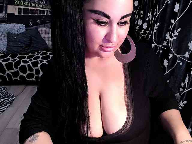 NaturalWoman webcam