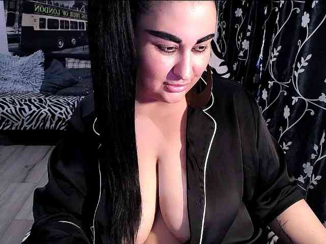 NaturalWoman webcam