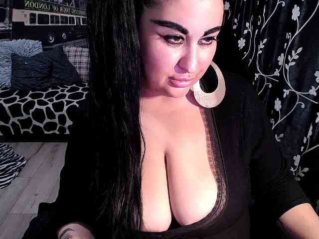 NaturalWoman webcam