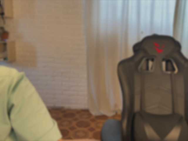 -Right- streaming now