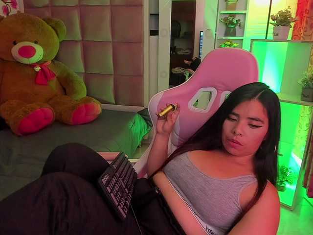 LianyTaylor's BongaCams show and profile