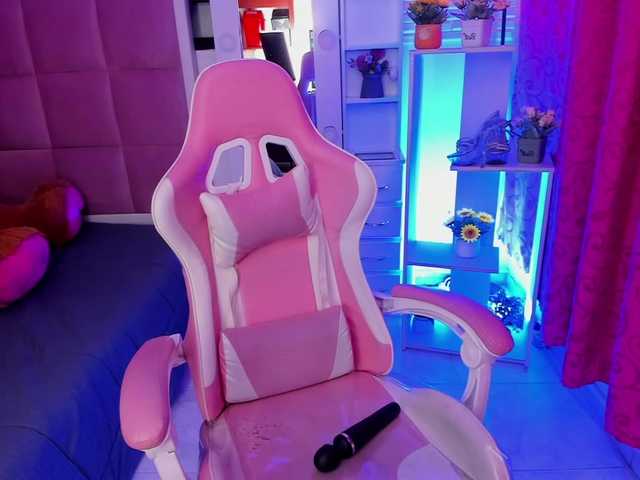 LianyTaylor's BongaCams show and profile