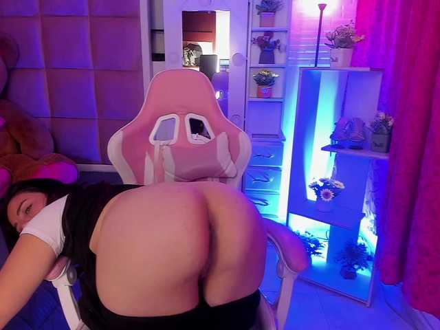 LianyTaylor's BongaCams show and profile