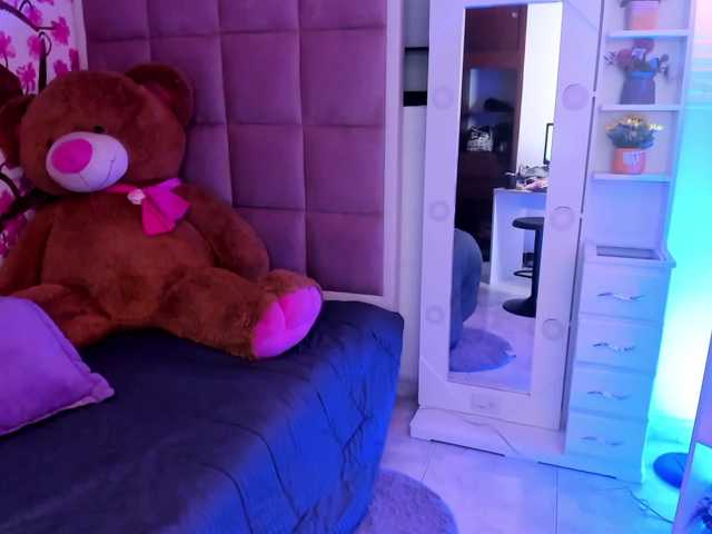 LianyTaylor's BongaCams show and profile