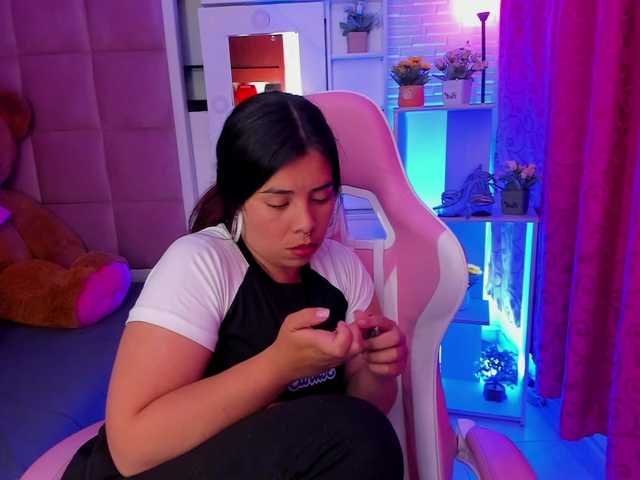 LianyTaylor's BongaCams show and profile