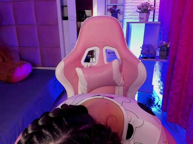 LianyTaylor's BongaCams show and profile