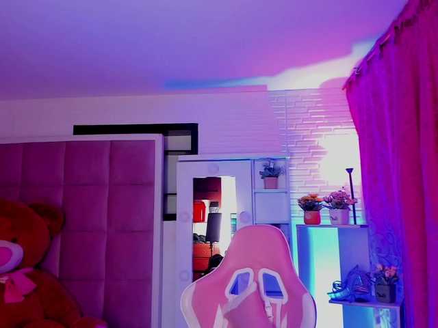 LianyTaylor's BongaCams show and profile