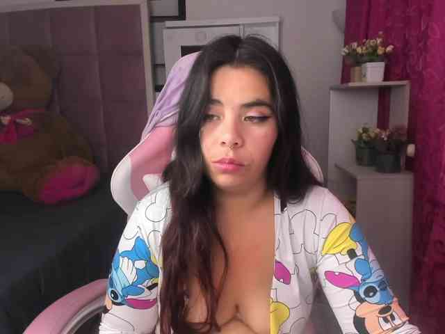 LianyTaylor webcam