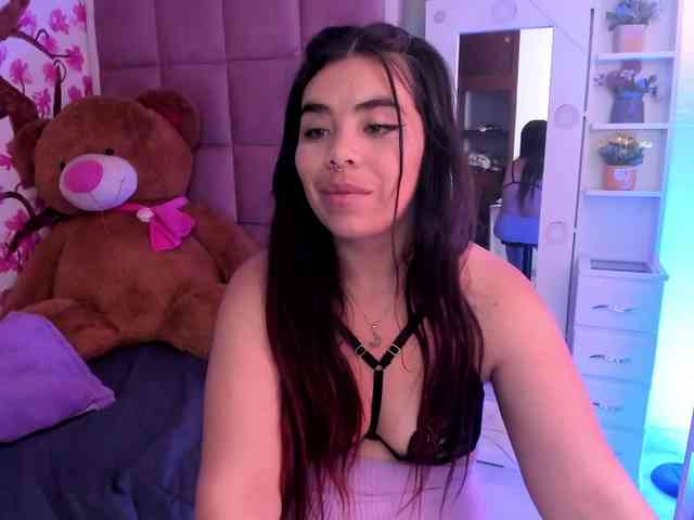 LianyTaylor webcam