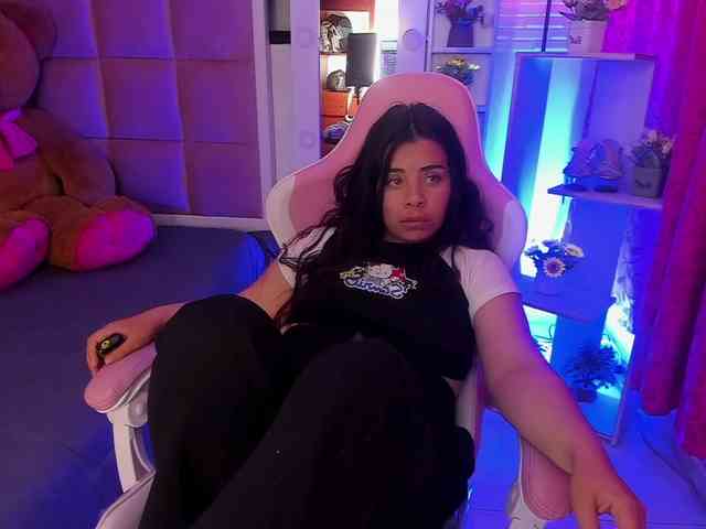 LianyTaylor LianyTaylor