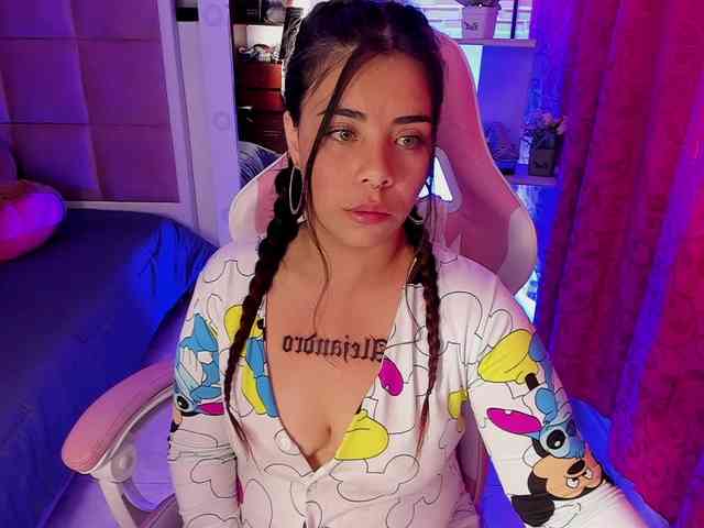 LianyTaylor LianyTaylor