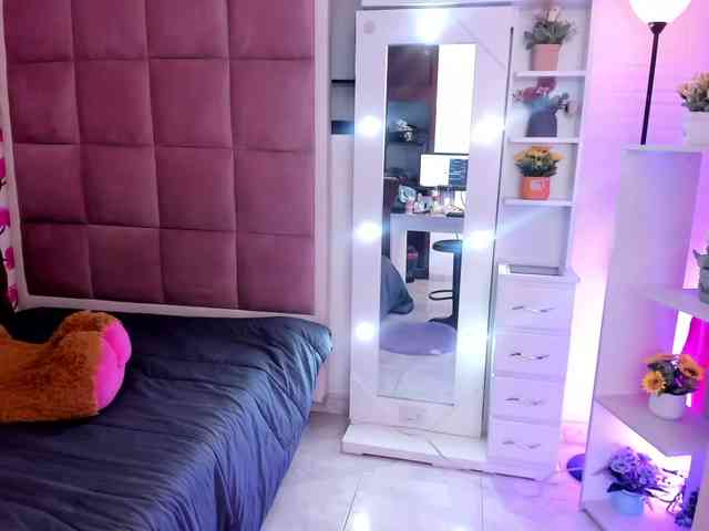 LianyTaylor LianyTaylor