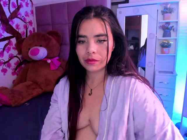 LianyTaylor webcam
