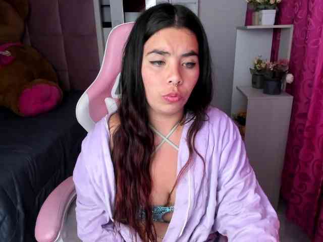 LianyTaylor webcam