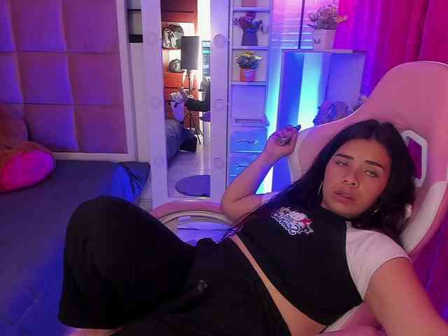 LianyTaylor LianyTaylor