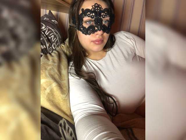 Layra200 from BongaCams
