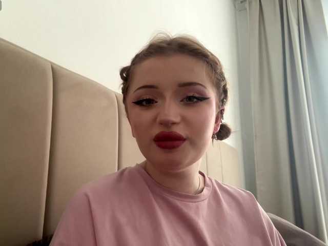 CarolBeinlich from BongaCams is Freechat