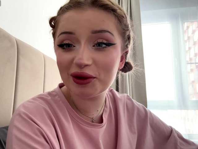 CarolBeinlich from BongaCams