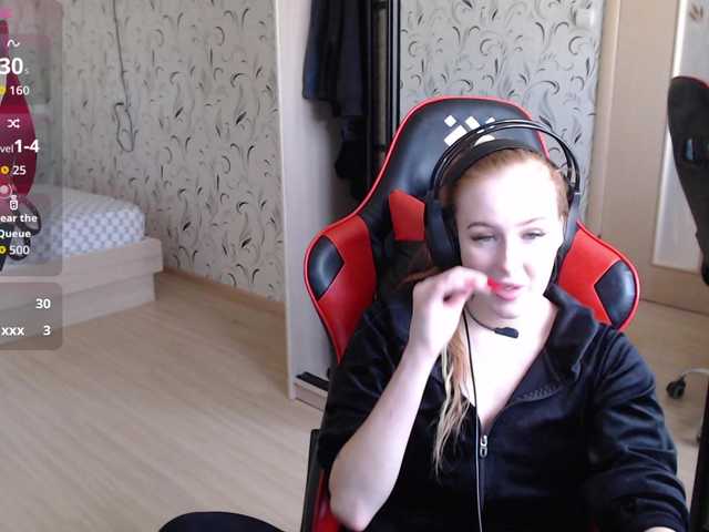 Lisichka4's BongaCams show and profile