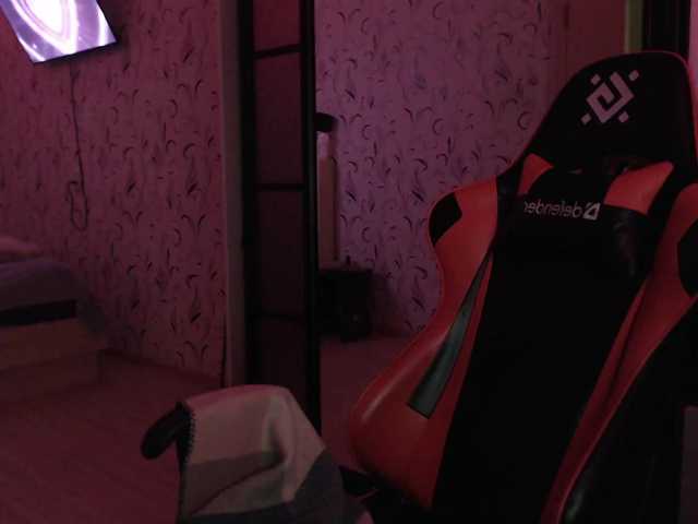 Lisichka4's BongaCams show and profile