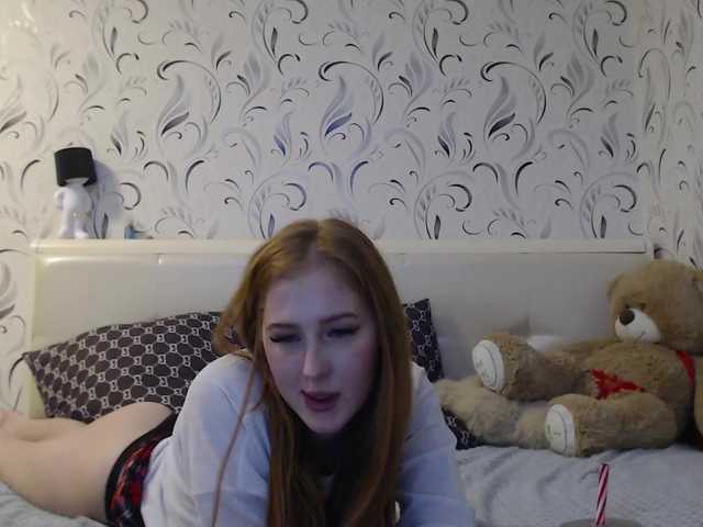 Lisichka4 Live Cam on BongaCams