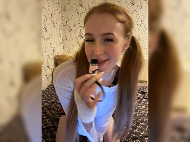 Lisichka4 free chat on liveonude