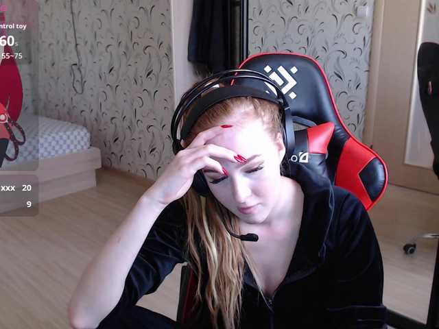 Lisichka4's BongaCams show and profile