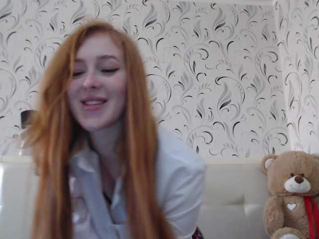 Lisichka4's BongaCams show and profile
