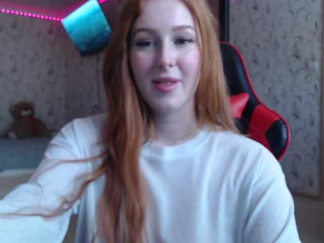 Lisichka4's BongaCams show and profile