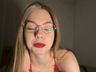 Kiki-77 Porn Show