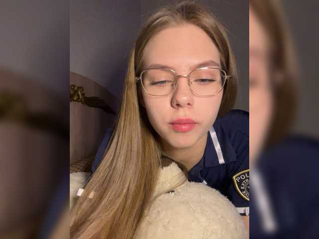 Kiki-77 webcam stream