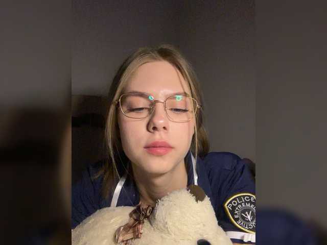 Kiki-77 webcam stream