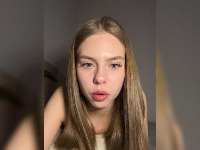 Kiki-77 webcam stream