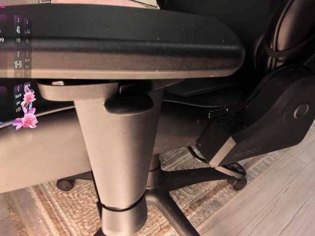 mikkylovely's BongaCams show and profile