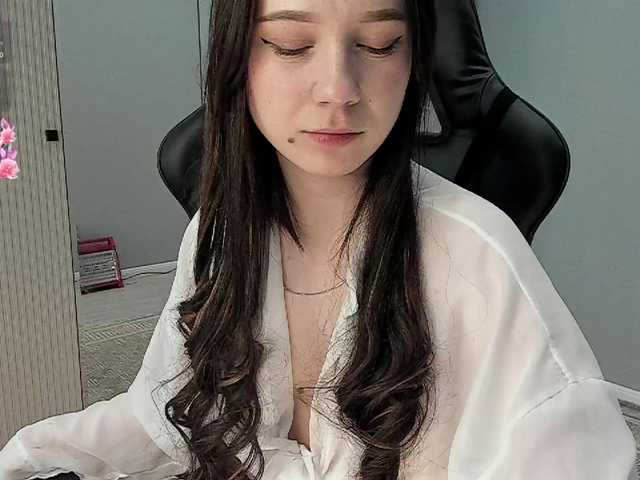 mikkylovely's BongaCams show and profile