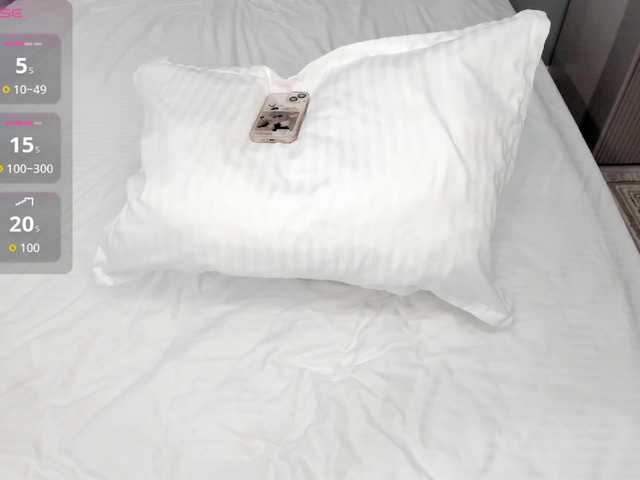 mikkylovely's BongaCams show and profile