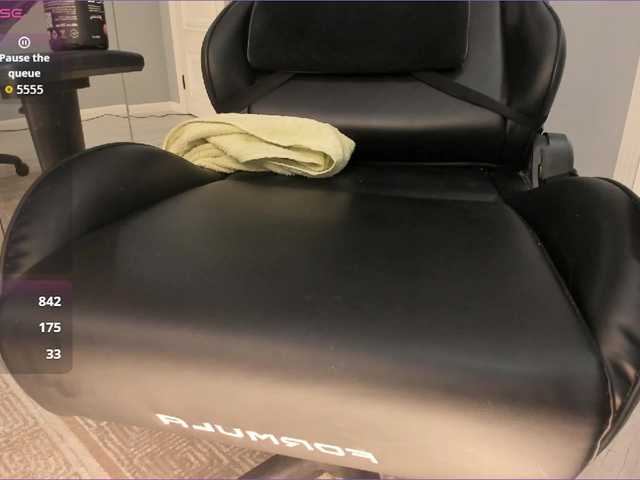 mikkylovely's BongaCams show and profile