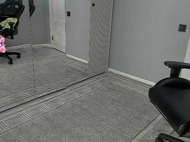 mikkylovely's BongaCams show and profile