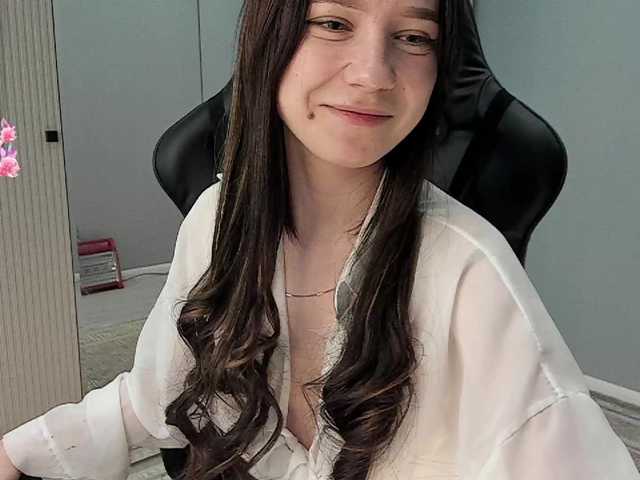 mikkylovely's BongaCams show and profile